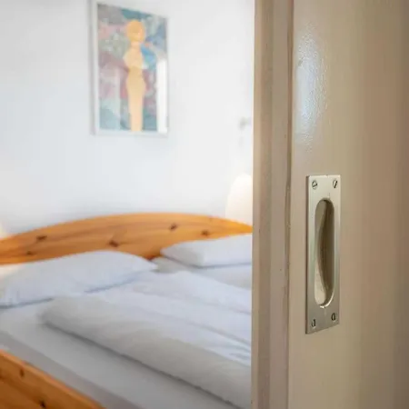 17 Id 388 Apartament